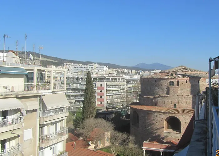 Ble Penthouse At Rotonda דירה